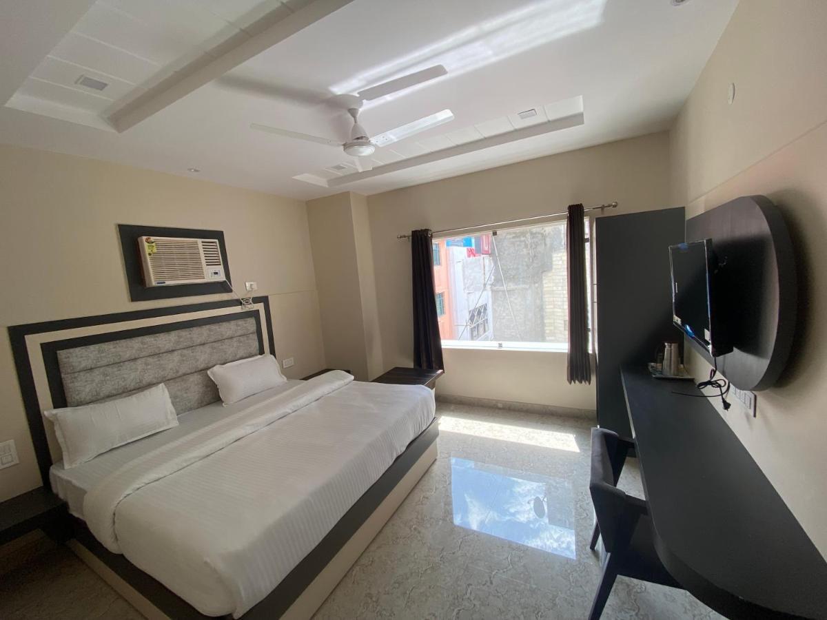 Hotel Blue Sky Haridwār Zewnętrze zdjęcie