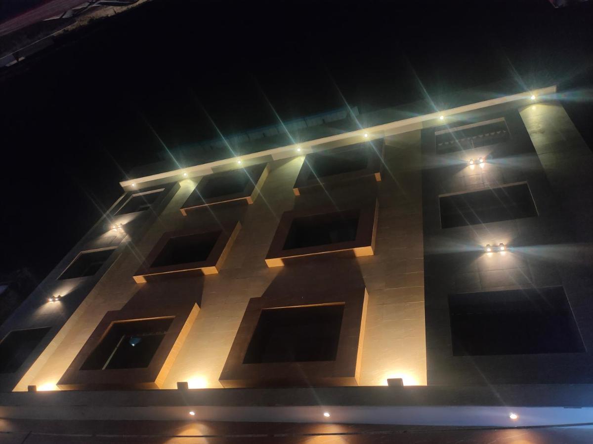 Hotel Blue Sky Haridwār Zewnętrze zdjęcie