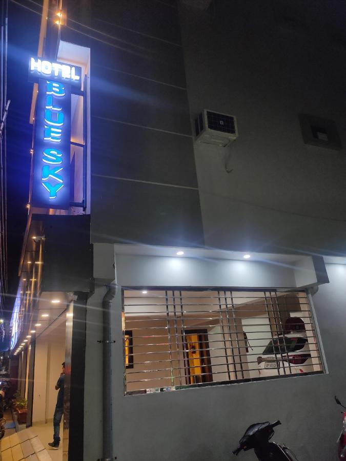 Hotel Blue Sky Haridwār Zewnętrze zdjęcie